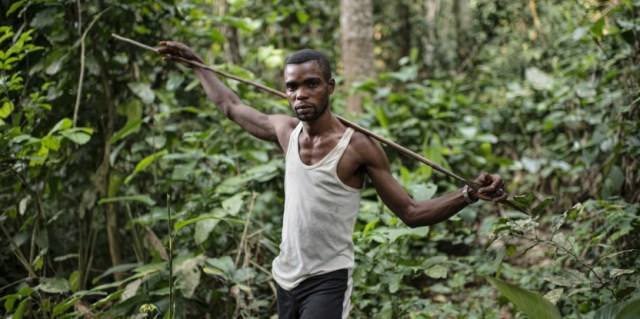 Research suggests hunters in the Congo Basin face similar issues to hunters elsewhere. Ollivier Girard / CIFOR.
